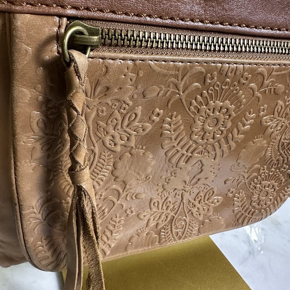 the Sak Crossbody Embossed Brass zip Tobacco - Picture 3 of 9